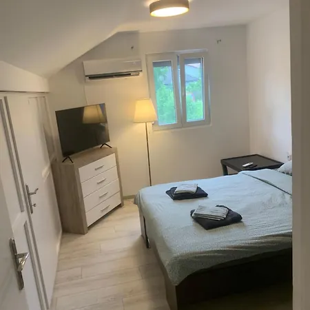 Holiday home Mika's Poolhouse Belgrade